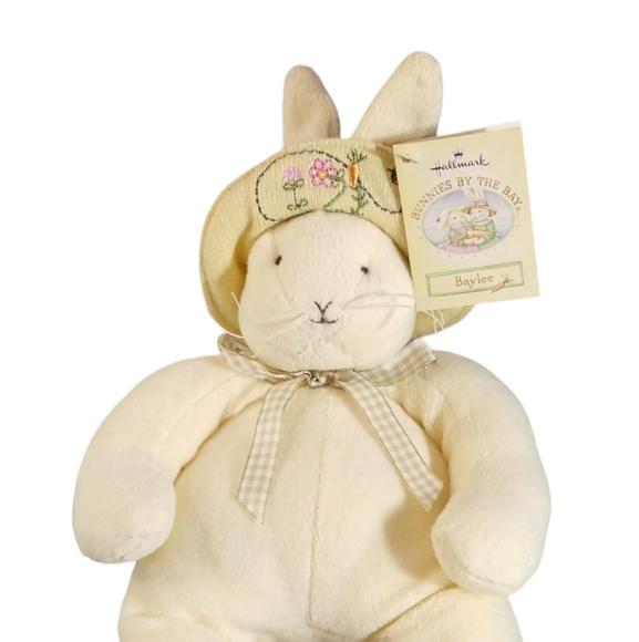 NWT Hallmark Bunnies by the Bay plush, Bay Lee. Pre-owned. - Picture 6 of 7
